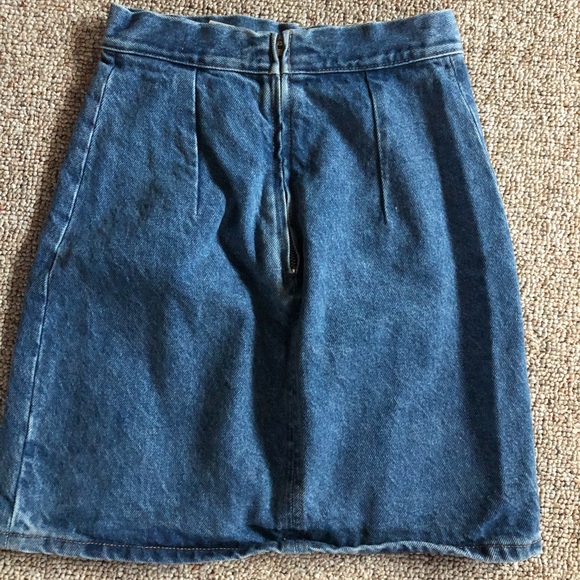 H&M Denim skirt - Picture 2 of 3